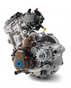 21972_FC-250-2017-engine