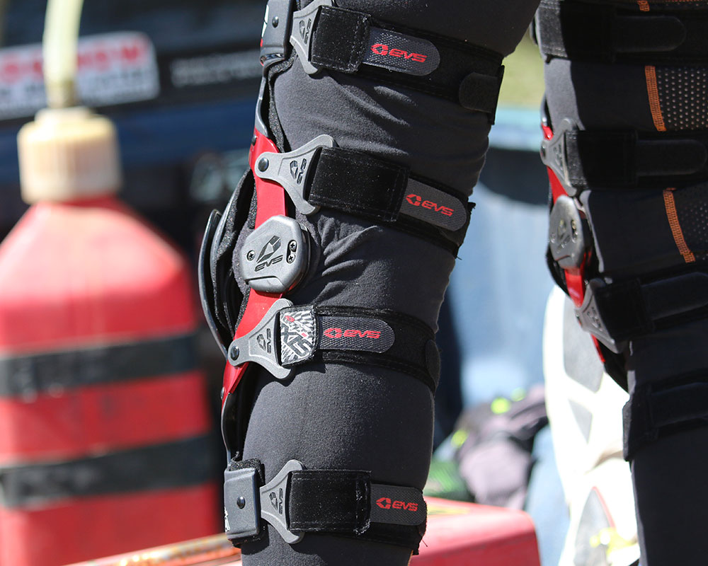 Evs Sport Knee Brace