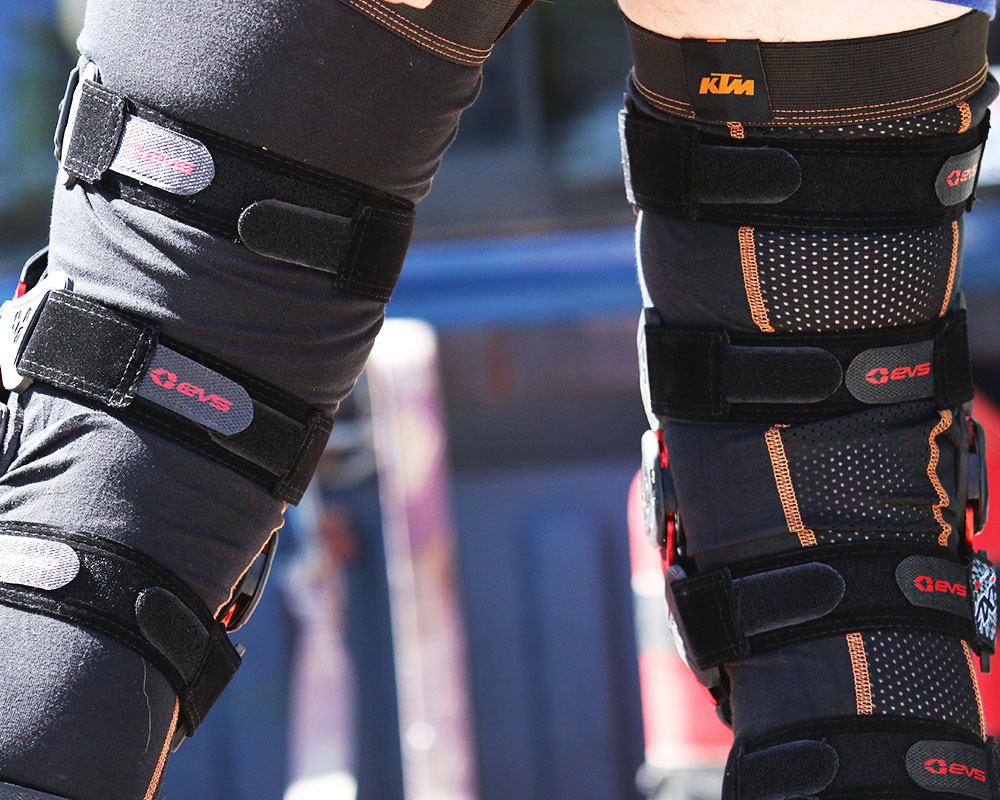 Evs Sport Knee Brace