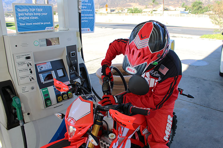 We decided to fill up the gas tank before we rode into the park on Friday. 