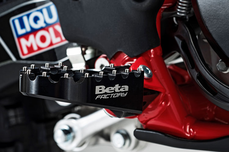 New race inspired foot pegs are implemented on all the race edition models this year. 