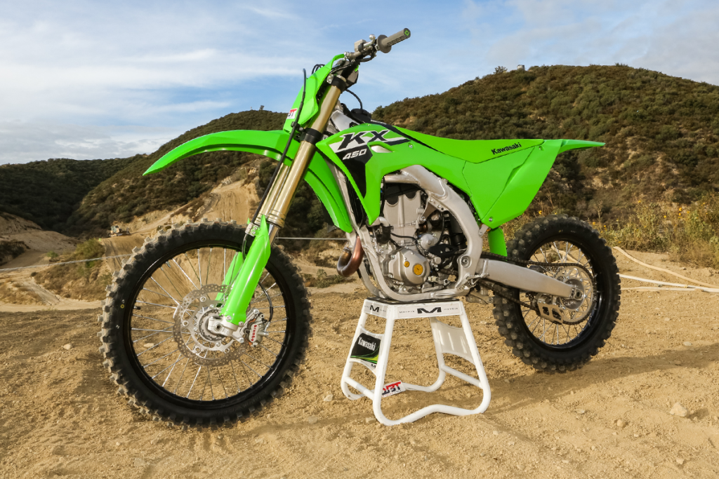 First Impression: 2024 Kawasaki KX450 - Dirt Bike Test