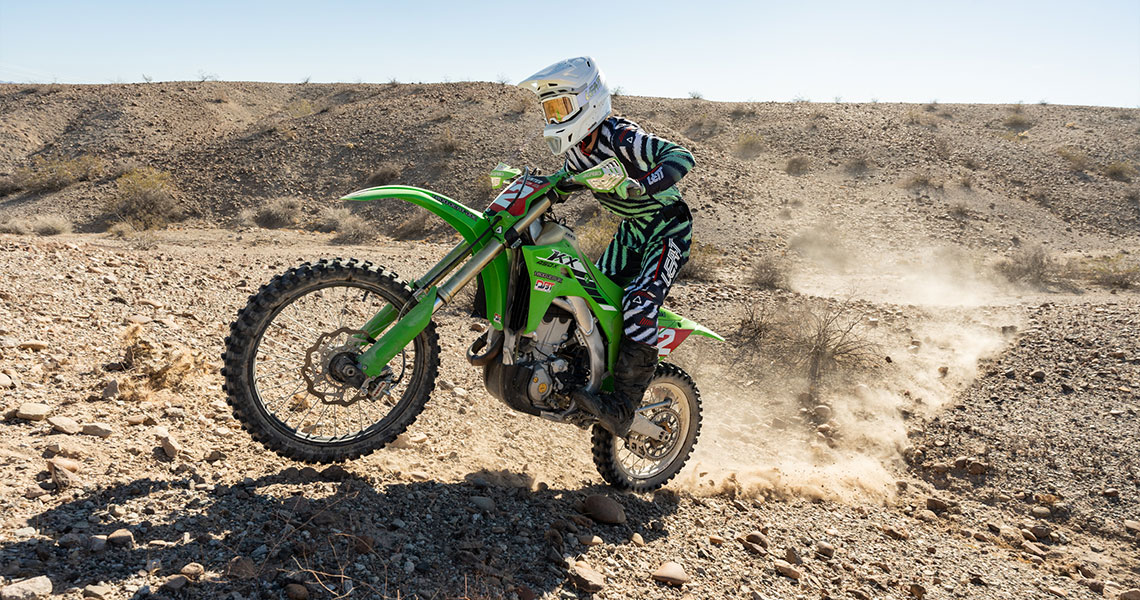 First Impression: 2025 Kawasaki KX450X - Dirt Bike Test